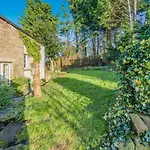 6 Bed In Moresby Oc-l34667 *
