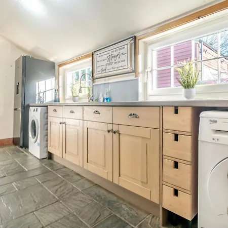 6 Bed In Moresby Oc-l34667 Dom wakacyjny *